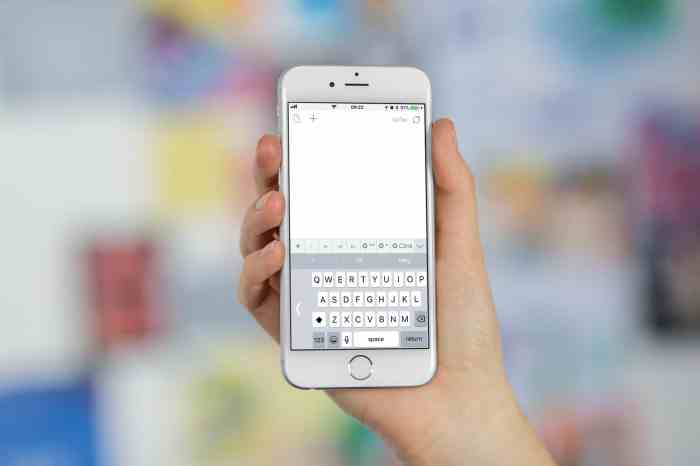 Keyboard ios handed iphone arrow use left tip quick do How to use the iPhone’s one-handed keyboard in iOS 11