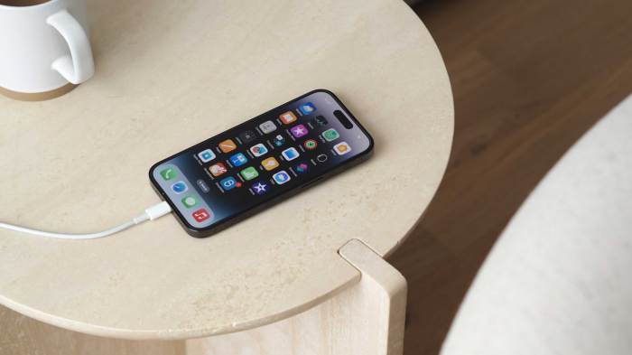 Salvage every last drop of your iPhone’s juice with these battery-saving tips