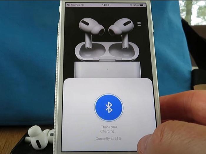 Airpods charge wireless