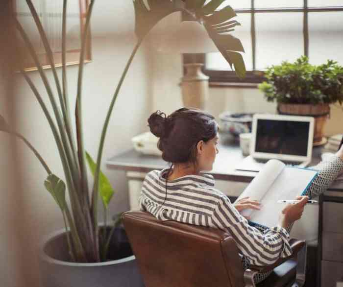 Losing mind without work job getty